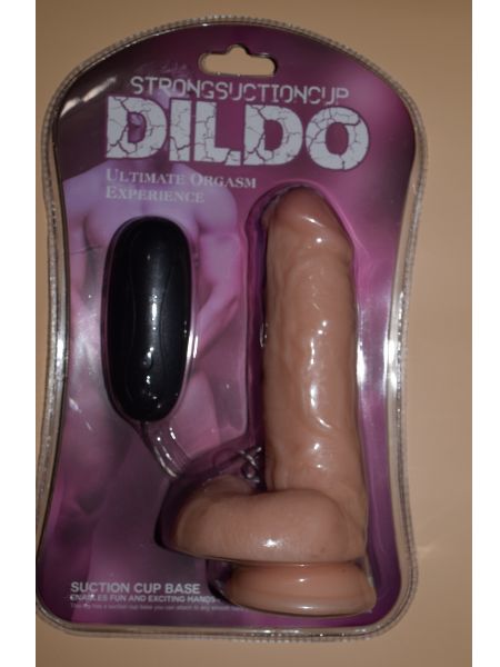 STRONG SUCTION DILDO 6 INCH